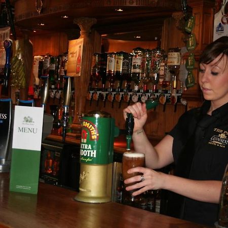 Pines Hotel Luton Airport Zewnętrze zdjęcie