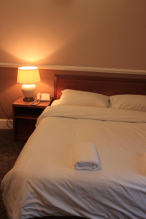Pines Hotel Luton Airport Pokój zdjęcie