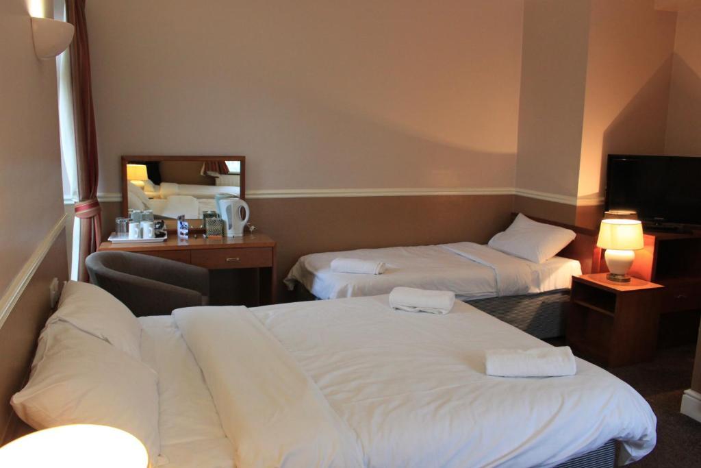 Pines Hotel Luton Airport Pokój zdjęcie