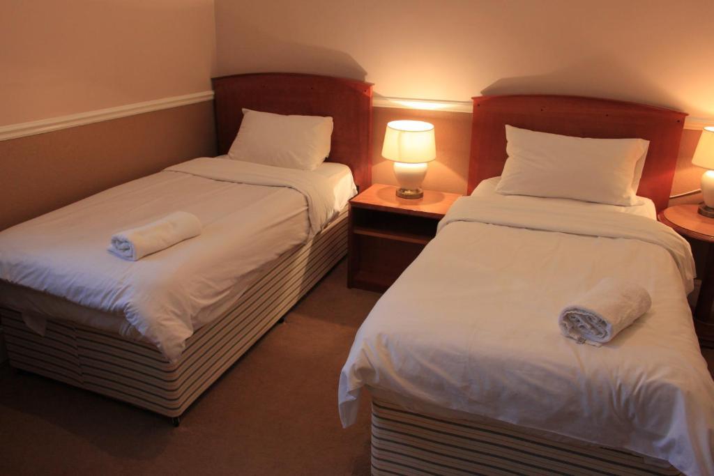 Pines Hotel Luton Airport Pokój zdjęcie