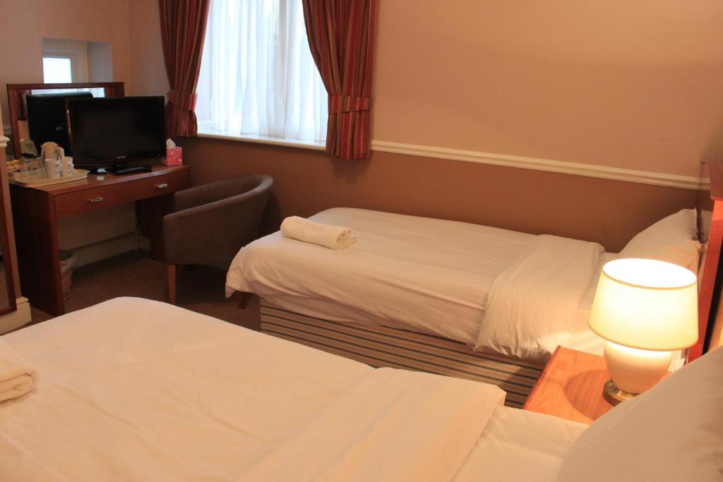 Pines Hotel Luton Airport Pokój zdjęcie