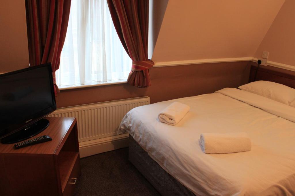 Pines Hotel Luton Airport Pokój zdjęcie